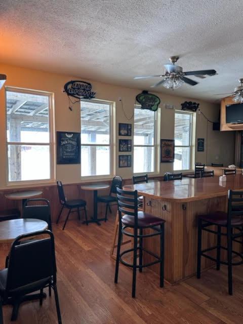 White Sands Inn, Marina, Bar & Grill Port Isabel Dış mekan fotoğraf